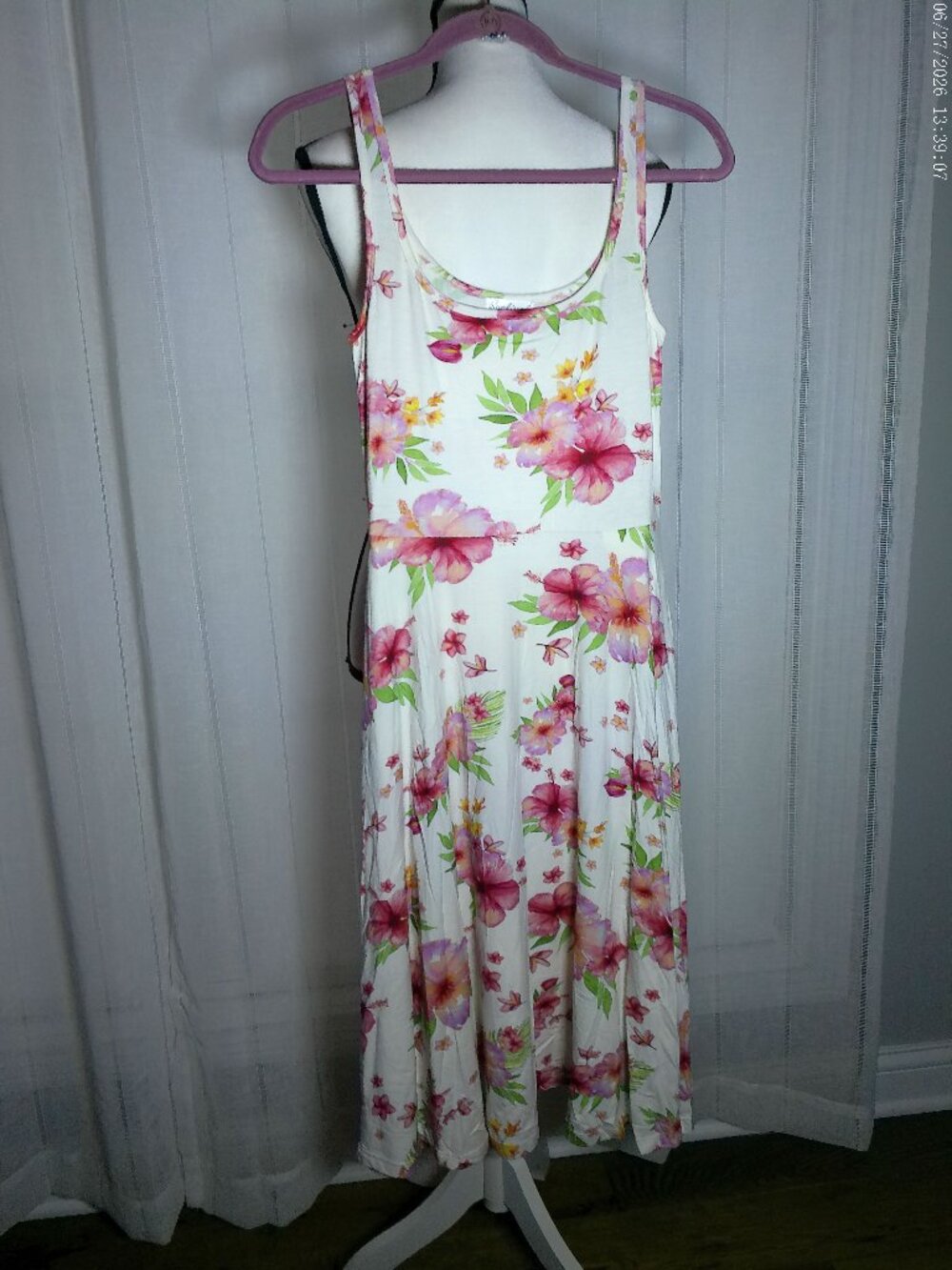 SUNKISSED NWOT Slveless Scoop Neck Cream w/Pink Hibiscus Floral Midi Dress M
